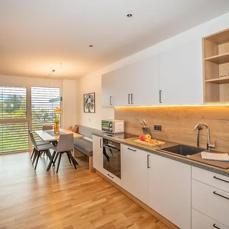 アパート Ella インスブルック